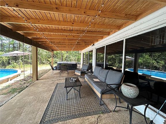3rd image of 242 Pine Cove Rd