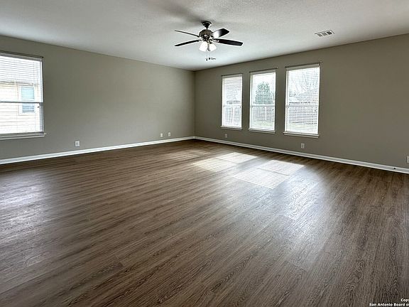2nd image of 2816 Granite