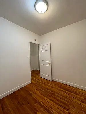 Rented by Peter R. Hungerford, LREB | media 8