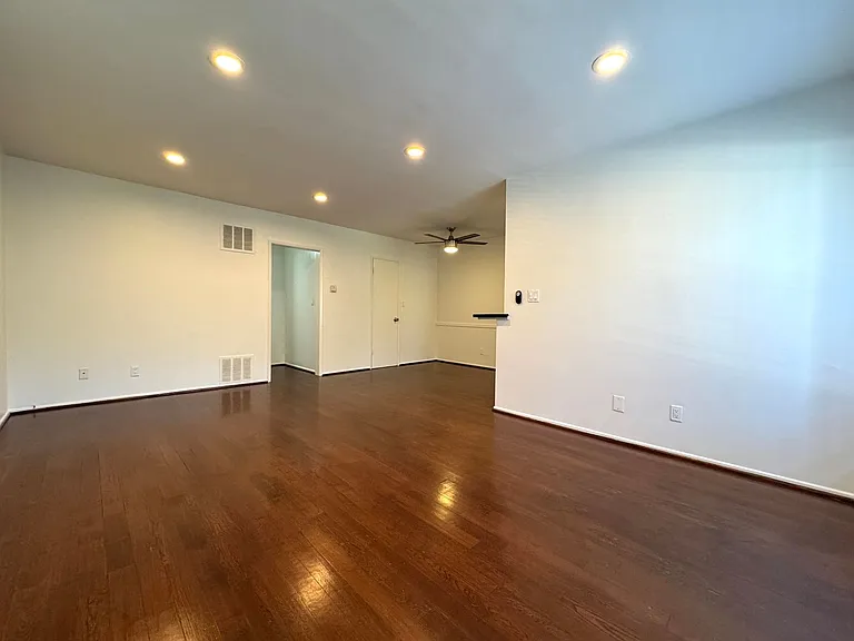 1155 N Curson Ave #3 — Photo 3