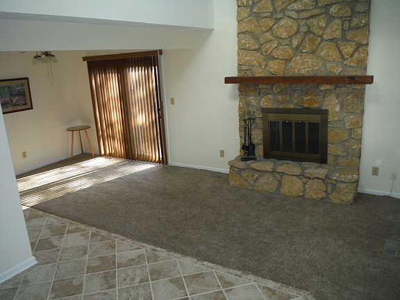 Great Room/Dining Room Combo