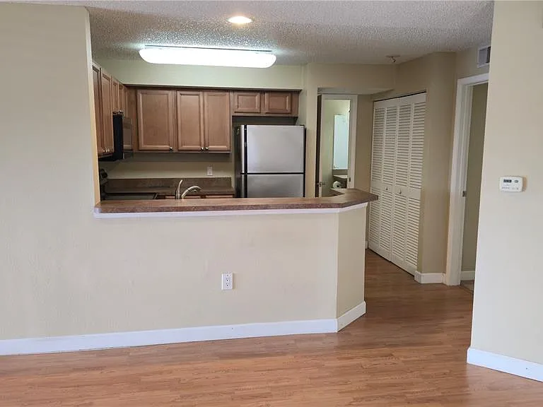 115 112th Ave NE #810 — Photo 9