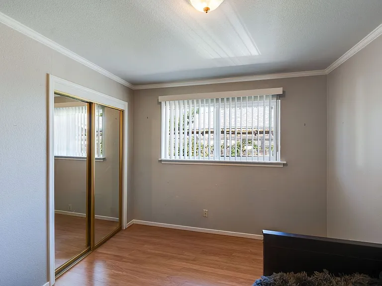 10158 De Soto Way — Photo 17