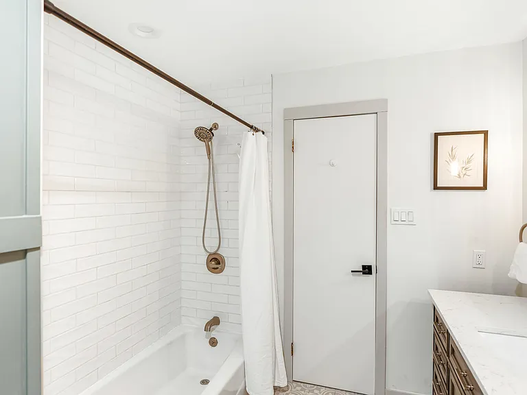 37 Bay Woods Dr — Photo 28