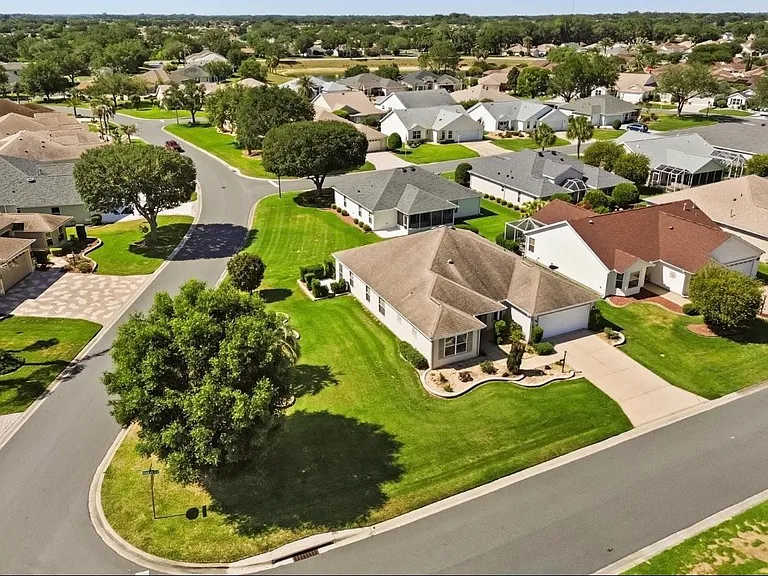 2462 Ambler Cir — Photo 3