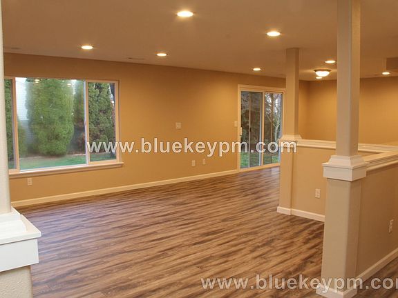 2nd image of 515 SE 155th Ave