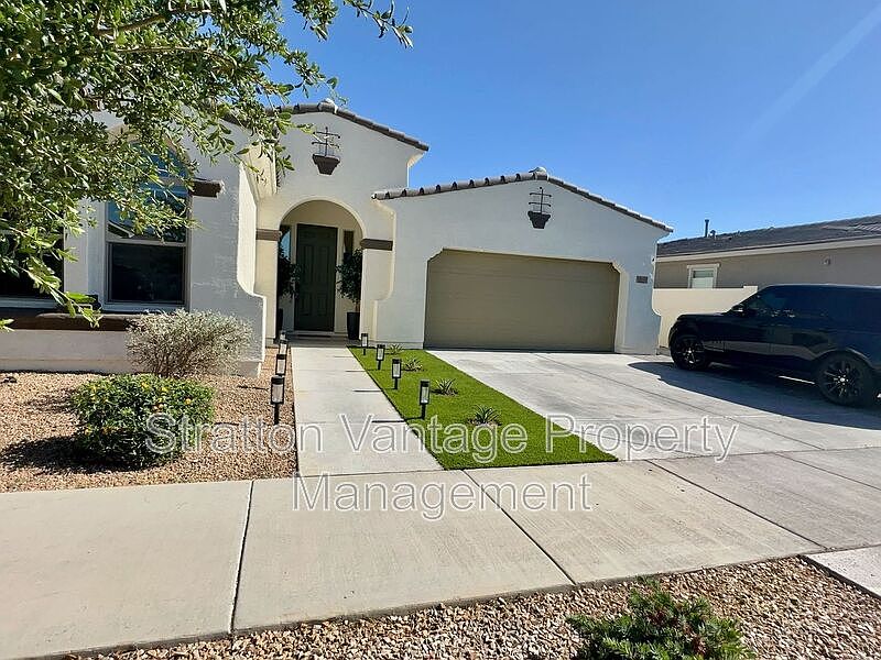 1st image of 23095 E Via Del Oro