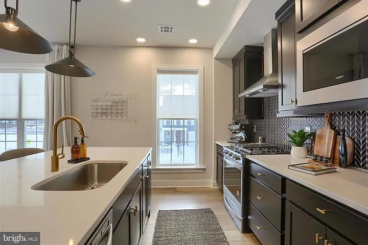3122 Bullfinch Ln — Photo 10