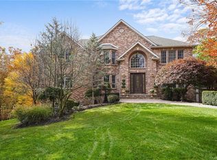 28 Benson Point Ct, Stony Pt, NY 10980