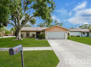 1906 Radcliffe Dr N, Clearwater, FL 33763