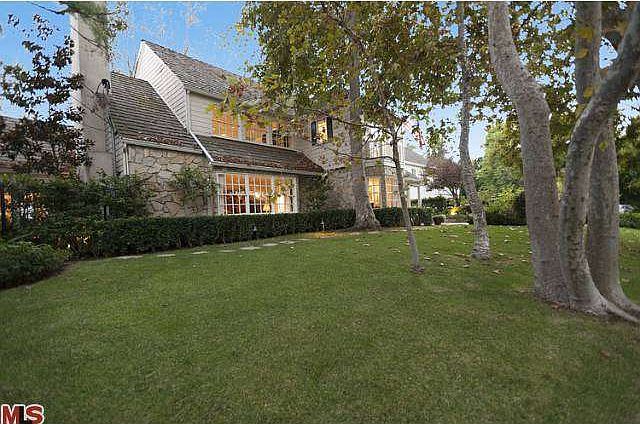 1st image of 12630 Mulholland Dr