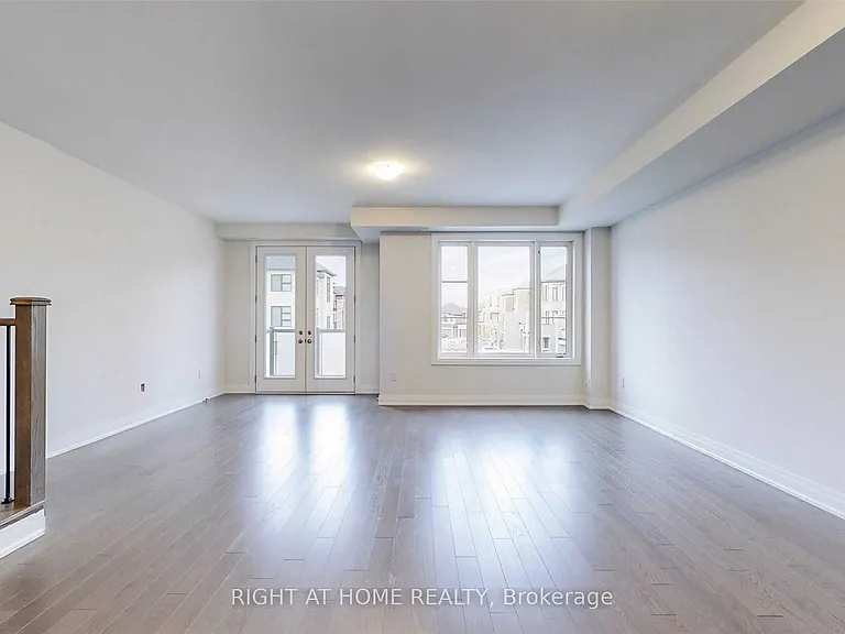 235 Vermont Ave — Photo 9