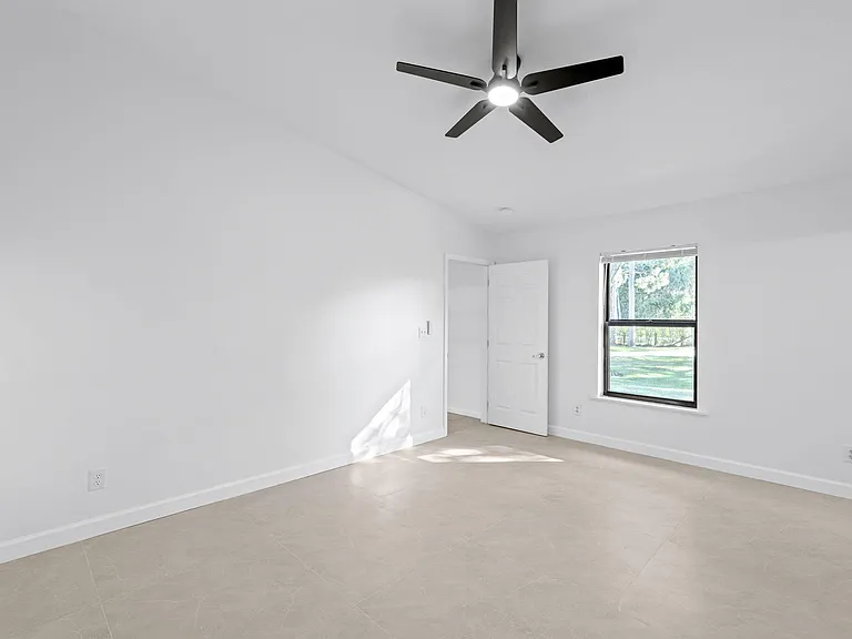 11989 Persimmon Blvd — Photo 19