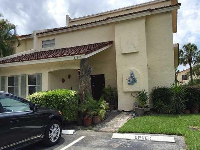 1st image of 21940 N Palmetto Circle #21940