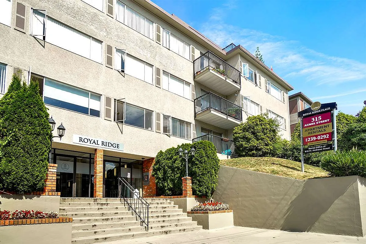 Royal Ridge Apartments — Photo 1