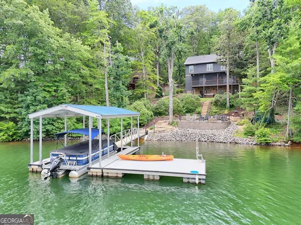 402 Holly Hill Dr, Blairsville, GA 30512