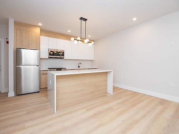 5th image of 6710 Park Ave Unit 502