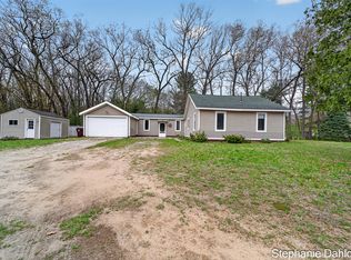 1093 E Giles Rd, Muskegon, MI 49445