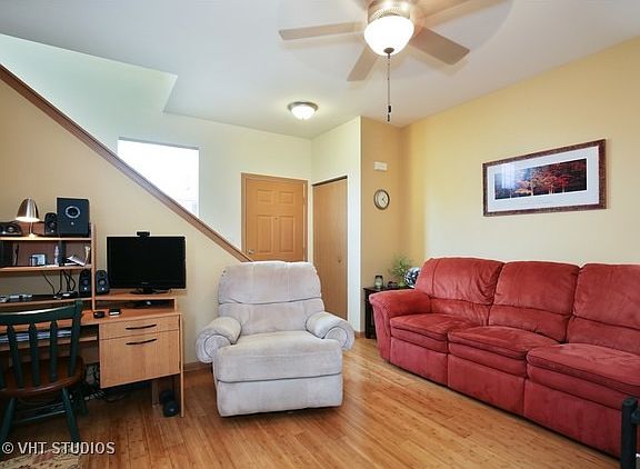 2nd image of 1526 Grand Dr #203-5