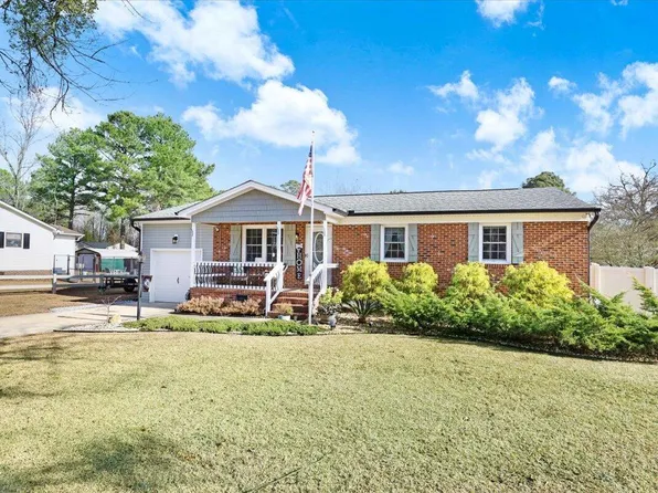 104 Old Farm Rd, Smithfield, NC 27577