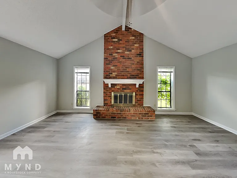 7406 Doncaster Ln — Photo 6