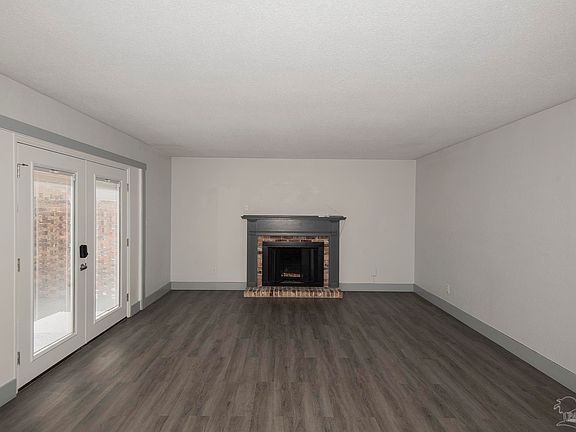 4th image of 1119 & 1121 E Lakeview Ave