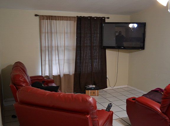 4th image of 1112 N 27th St