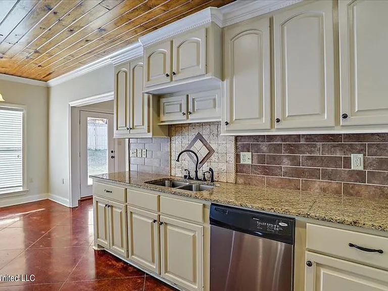 852 Willow Grande Cir — Photo 7