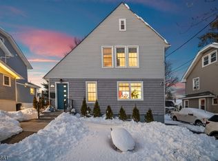 51 Garden St, Teaneck Twp., NJ 07666