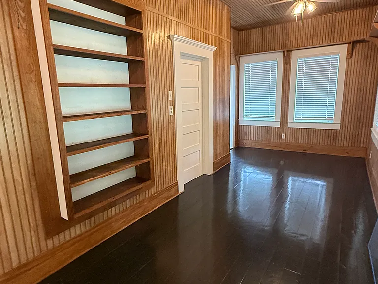 503 Jefferson St — Photo 5