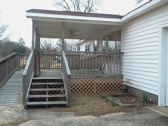 Front porch with chair ramp