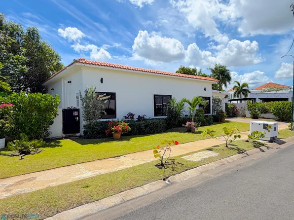 Hh 10 Calle Gaviota, Dorado, PR 00646
