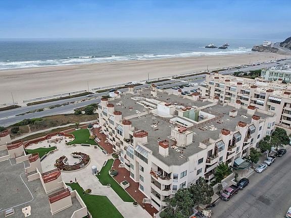 3rd image of 855 La Playa St APT 351