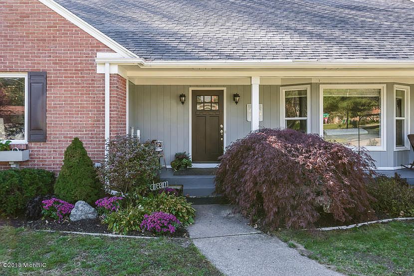 1st image of 3024 Bonita Dr SE