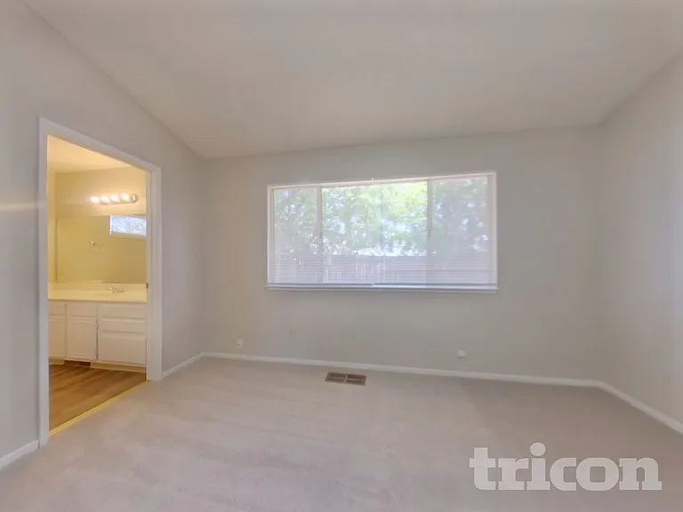 8840 Sopwith Blvd — Photo 7