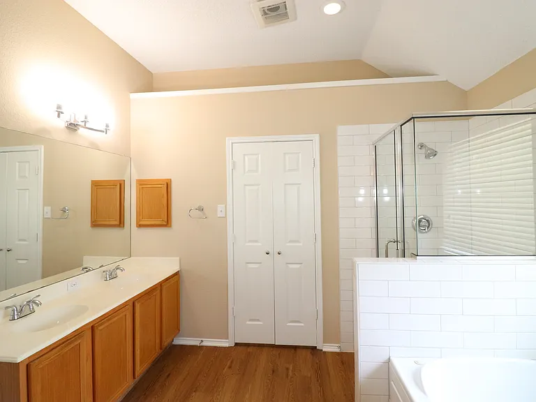 3711 Sycamore Ln — Photo 5