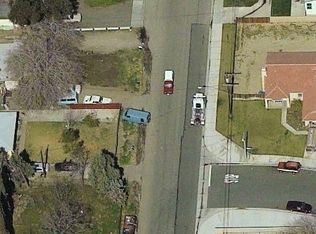 8335 Cottonwood Ave, Fontana, CA 92335