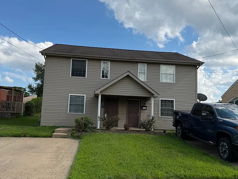 162 E Marigold St — Photo 1