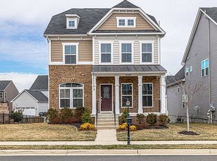 41616 Hoffman Dr, Aldie, VA 20105