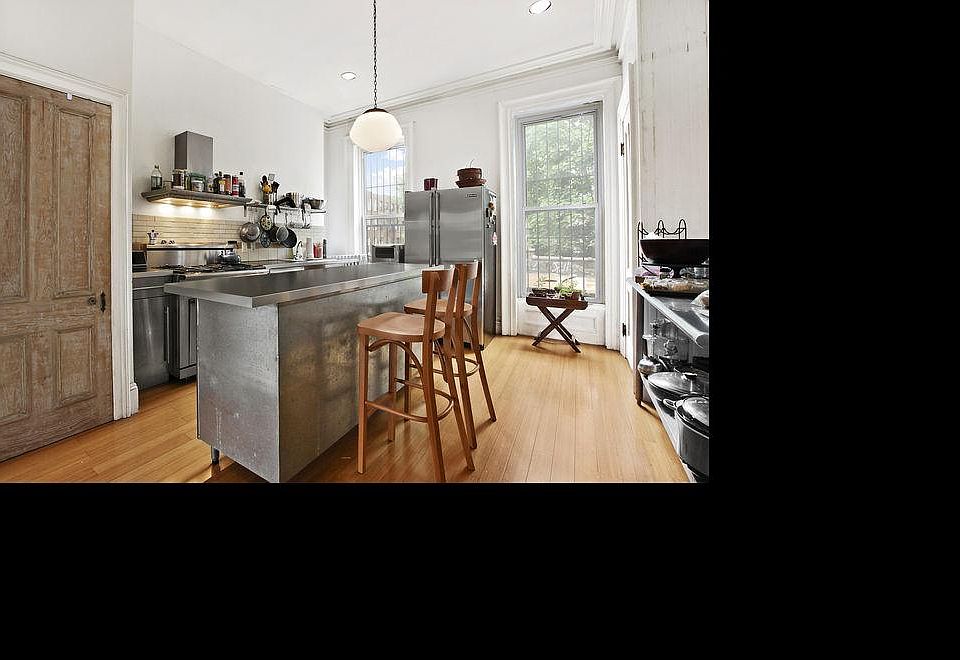 2nd image of 433 Classon Ave #2