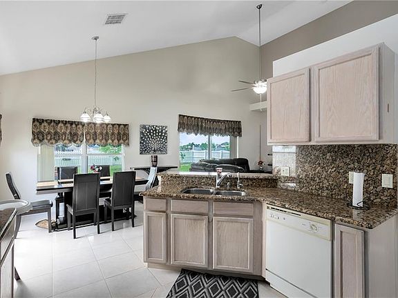 5th image of 3108 Heritage Park Way