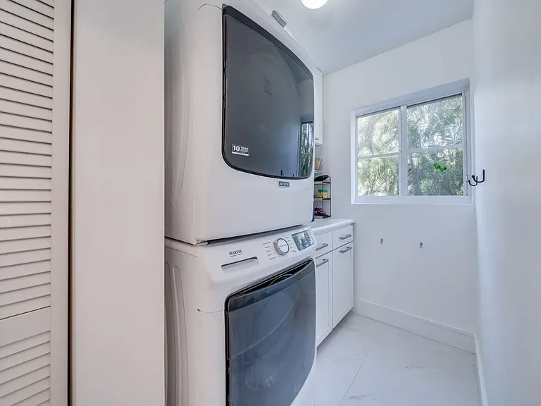 1112 NE 17th Way #1112 — Photo 23