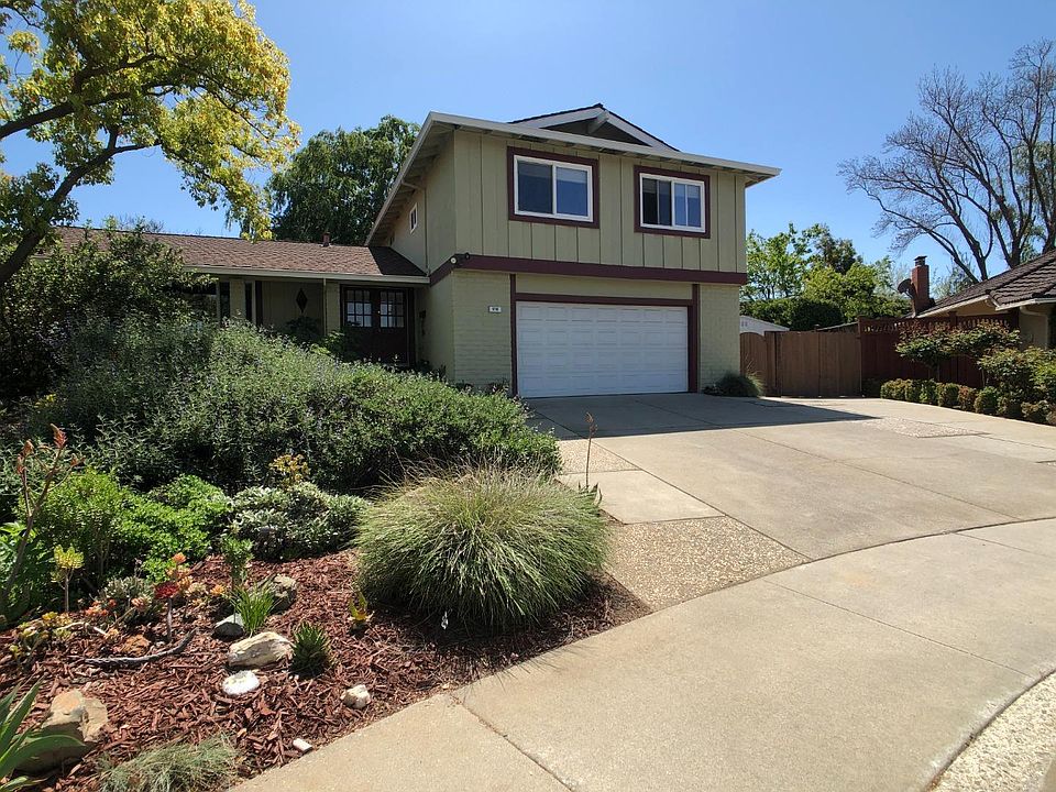 1st image of 976 Hurlstone Ln