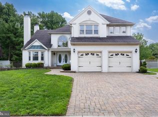 75 Michaelson Dr, Mount Laurel, NJ 08054