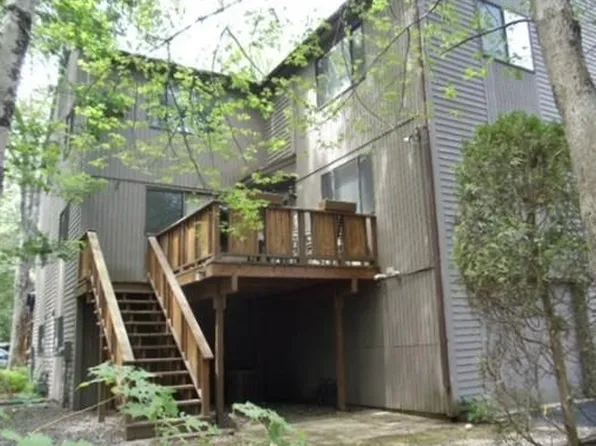 19 Treetop Park, Westborough, MA 01581