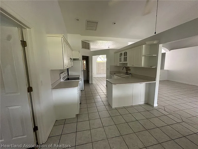2724 Cheyenne Rd — Photo 18
