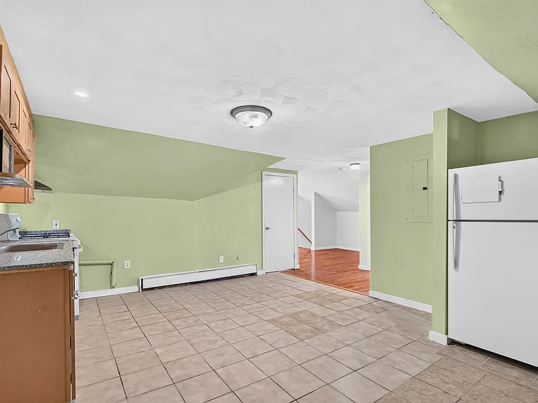 57 Linden Ave #3 — Photo 4