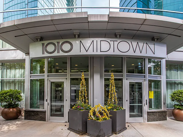 1080 Peachtree St NE #1201 — Photo 2