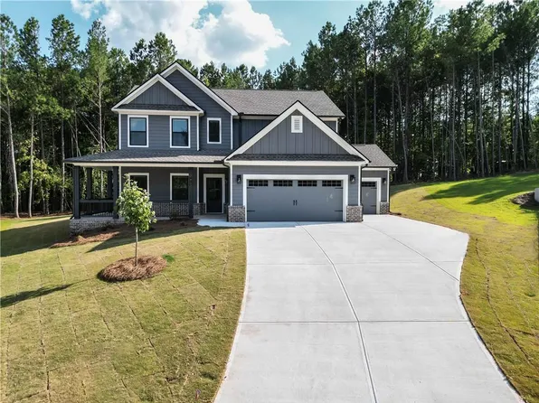 1605 Red Oak Ln, Loganville, GA 30052