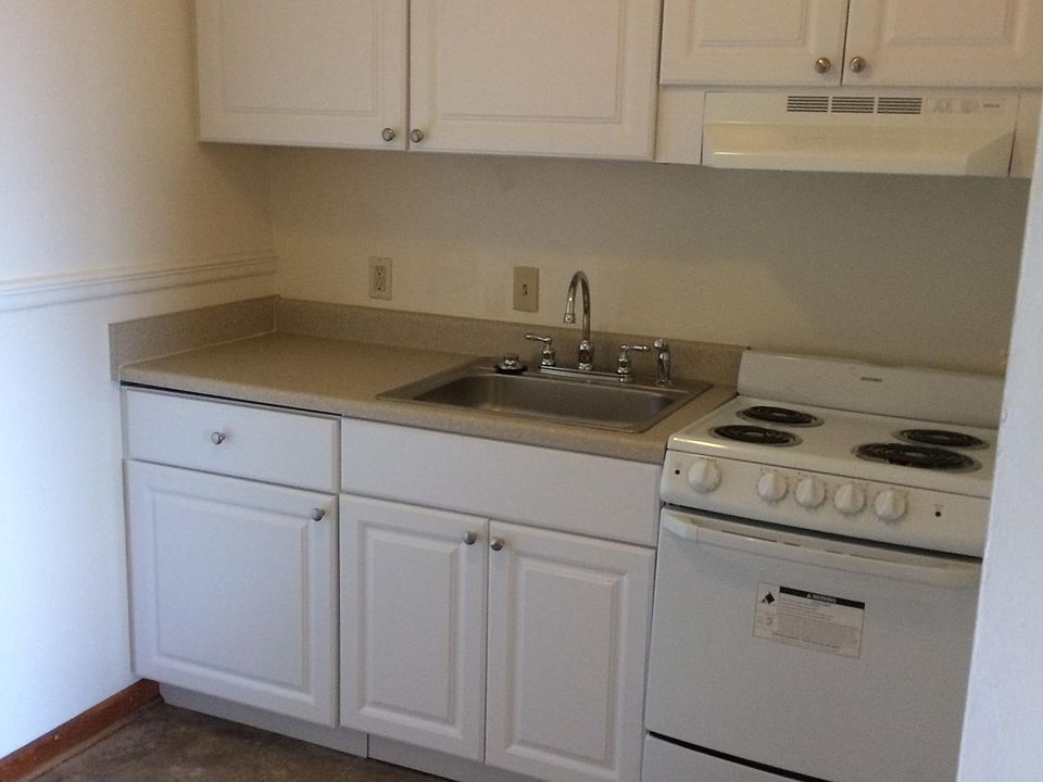 1st image of 110 Mountain Ave SW APT 5